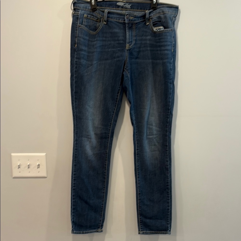 Old Navy Blue Skinny Jeans with Classic Taper